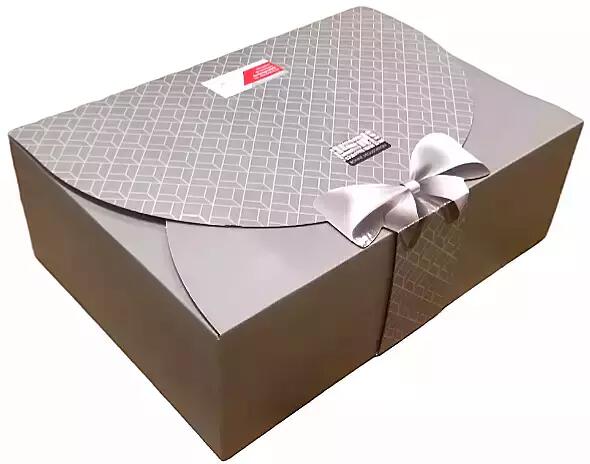 Gourmet Gift Box 'Organic Languedoc Wine'