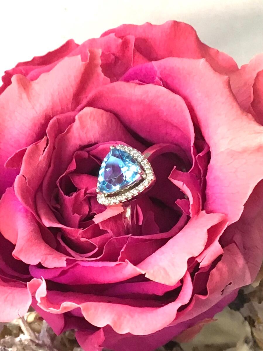 # Ring one more Etna oder weiß mit Topas und natürlichen Diamanten