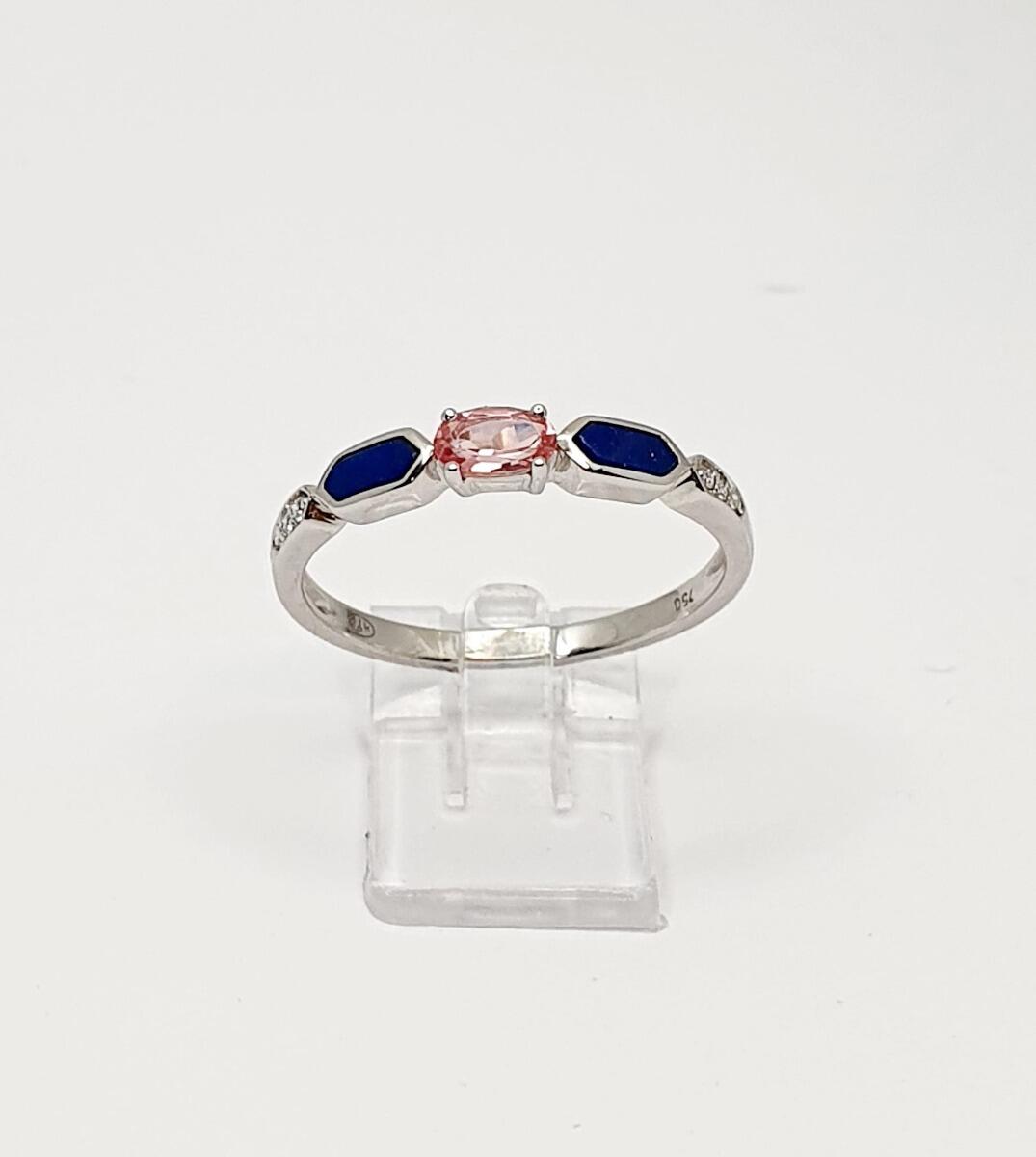 18K white gold ring with 0.33ct pink sapphire, 0.10ct lapis lazuli and 0.03ct natural diamonds