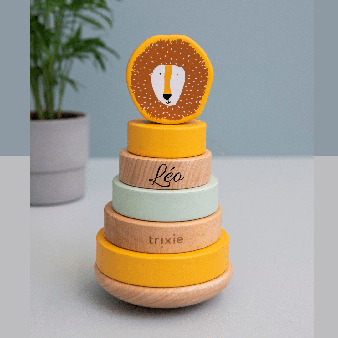 Wooden stacking toy: M. Lion