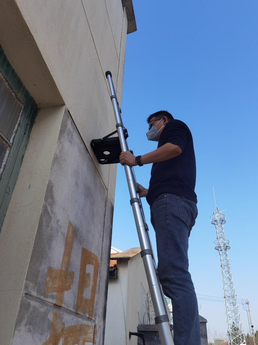 Varan Motors - DL03LP Plateforme universelle pour échelle permettant de disposer vos outils et accessoires, porte-outils pour échelle