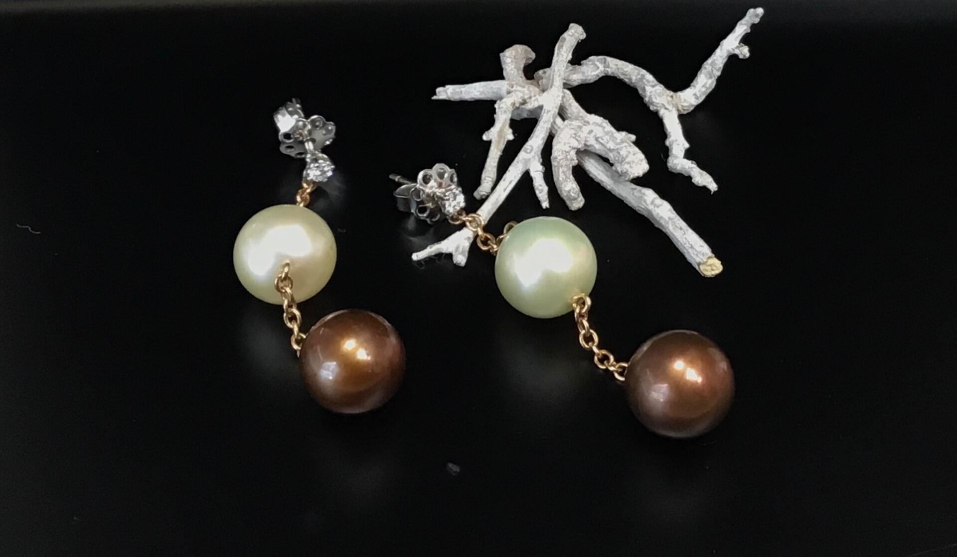 # Rose gold pendant earrings with white and brown pearls and 0.10ct. natural diamonds