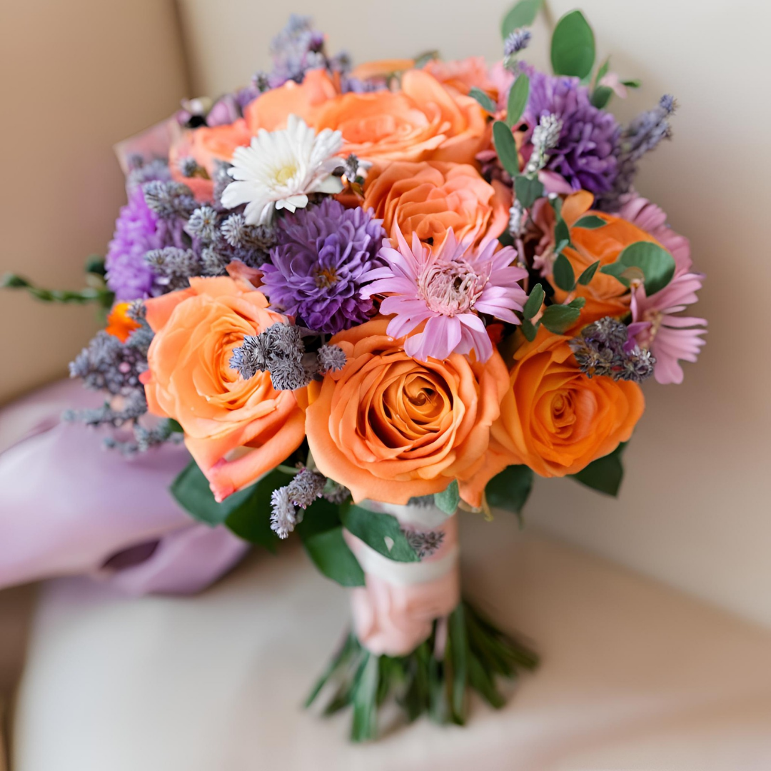 Boho Romance : roses, asters et lilas de plage violet