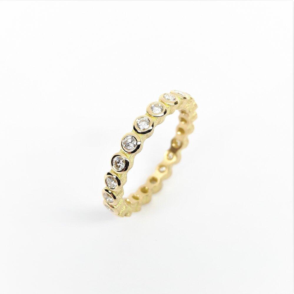 Ring 'endless memories', 18kt Gelbgold und 22 Diamanten 2mm 0,66ct. Unikat.