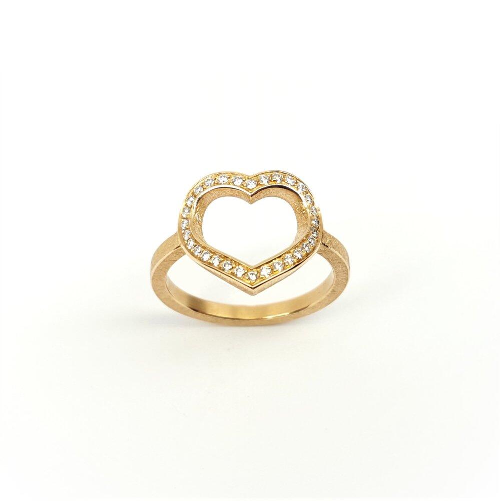 Bague 'Heart' en or rouge 18kt et diamants.