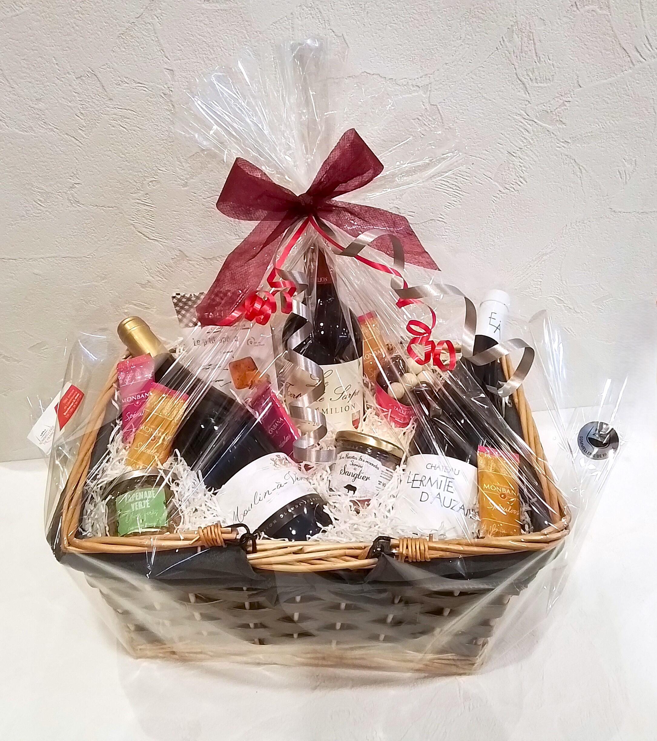 Gift Basket / Gourmet Basket "Sweets & Wines"