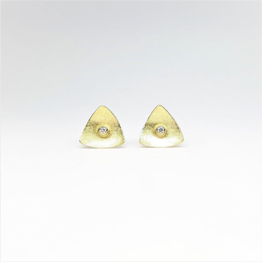 Ohrstecker Triangel, 18kt Gelbgold und Brillanten.