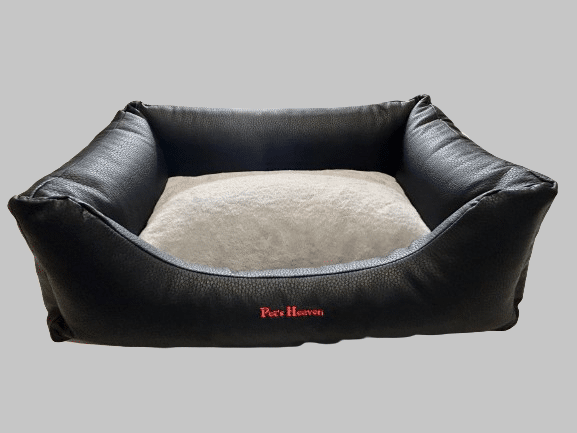 Eckiges Hundebett aus Kunstleder und Fell 