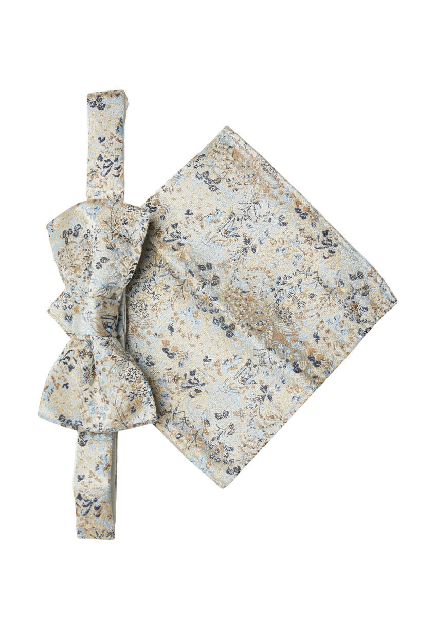 Ensemble composé d'un noeud papillon et d'une pochette en soie mélangée