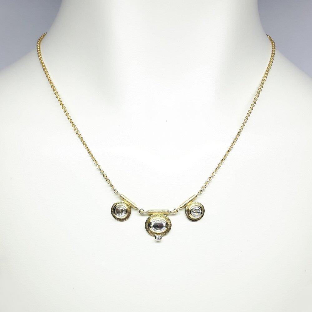 ''Shine bright like a diamond', collier en or jaune 18kt et diamants anciens en taille rose. Pièce unique.