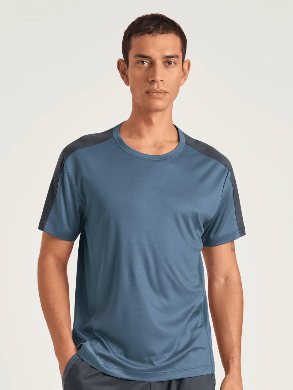 Very short hotsell t shirt
