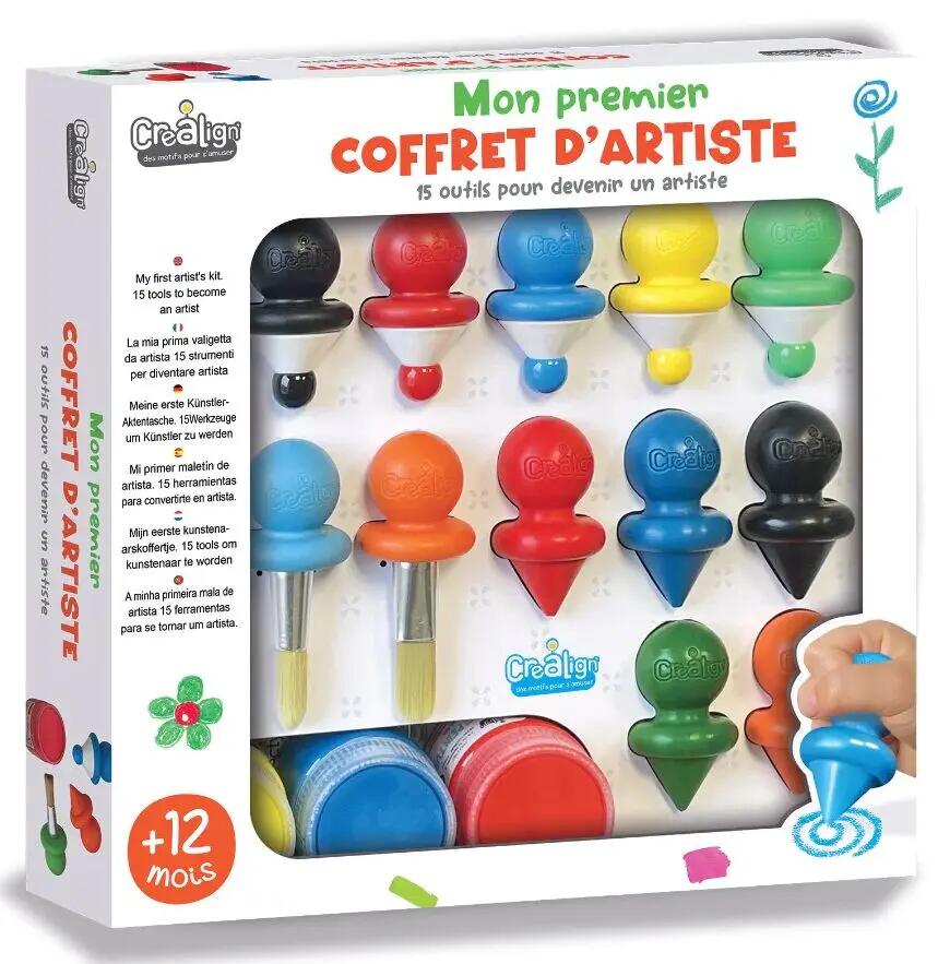 Mon premier coffret d'artiste : feutres, crayons, pinceaux et peinture au doigt.