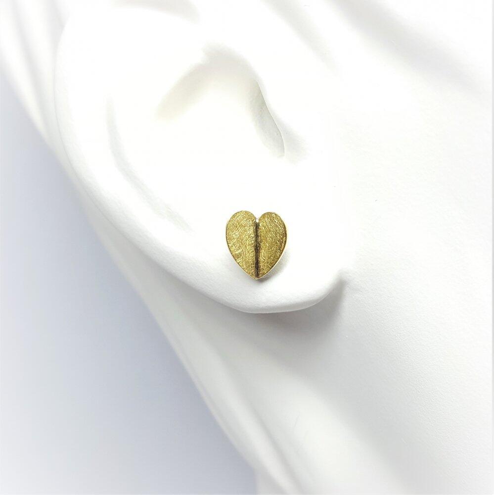 Stud earrings in 18kt yellow gold "Heart".