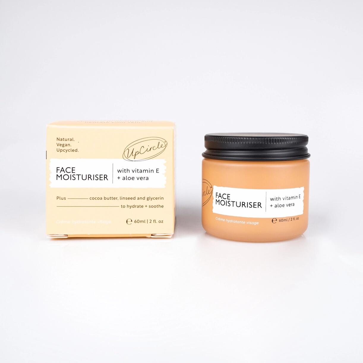 Crème de jour hydratante pour le visage avec vitamine E et aloe vera - 60 ml