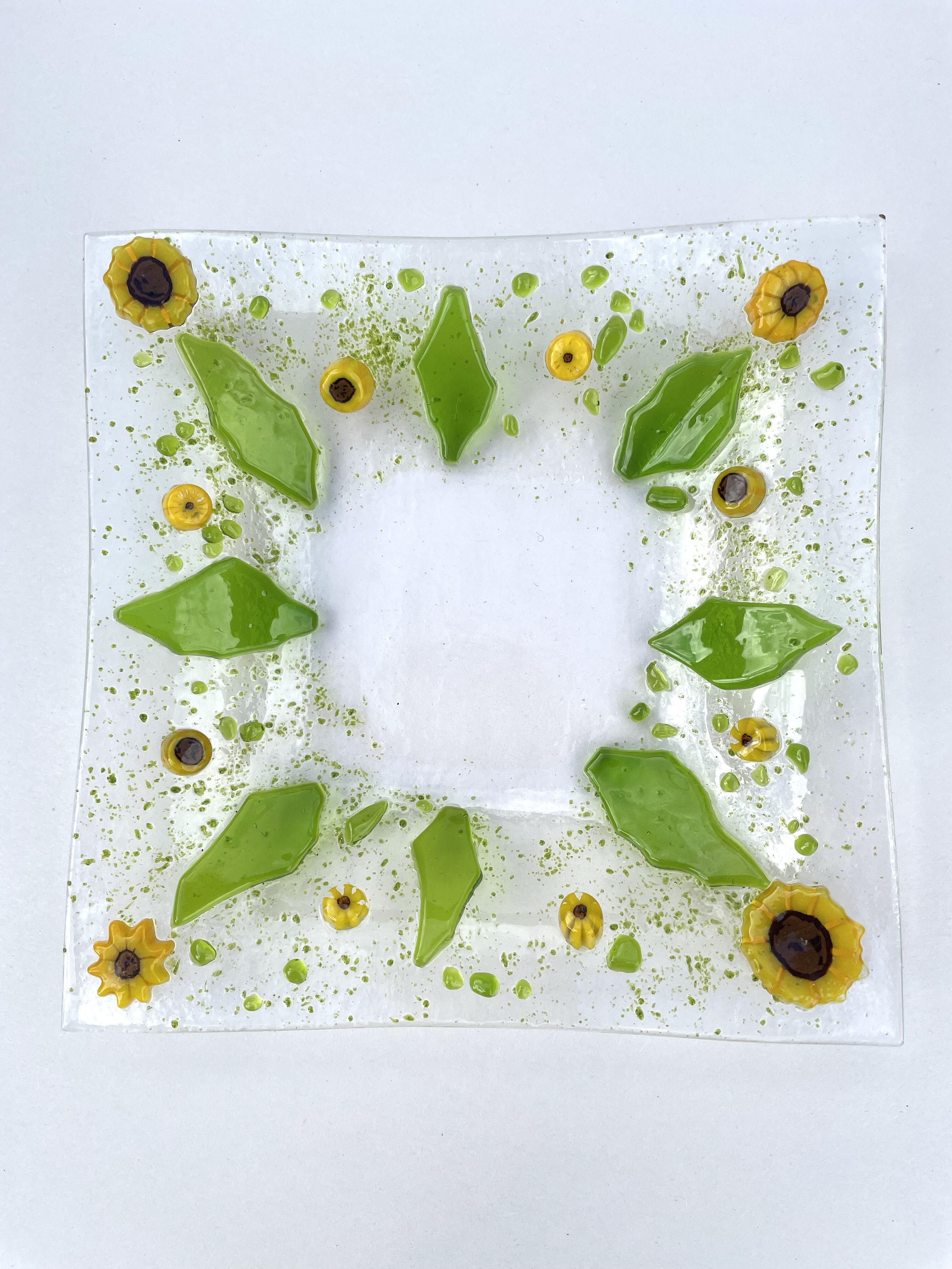 Belle assiette avec motif floral, Millefiori, faite à la main, pièce unique, tournesols, jaune