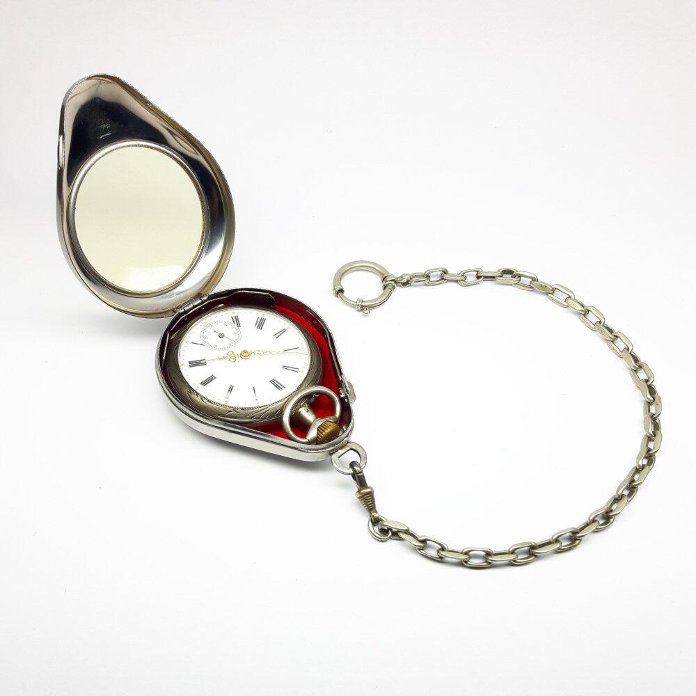 Taschenuhr-Schutzkapsel mit Kette und Federring, Vintage.