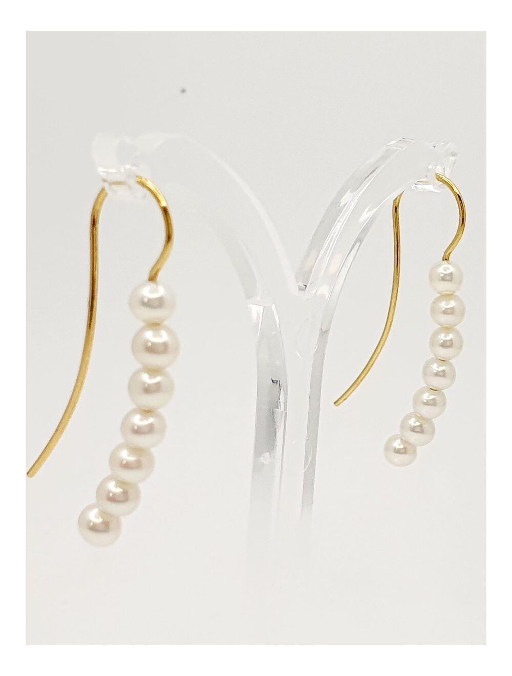 # Boucles d'oreilles pendantes or jaune avec perles eau douce