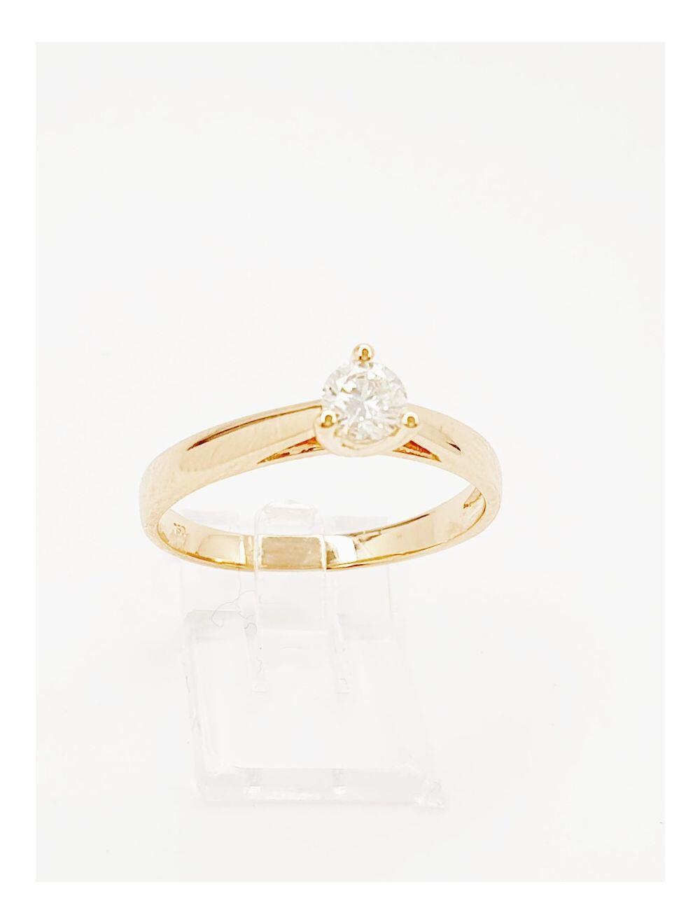 # Solitärring aus Roségold mit 0,25 ct natürlichem Diamanten in 3 Krappen gefasst