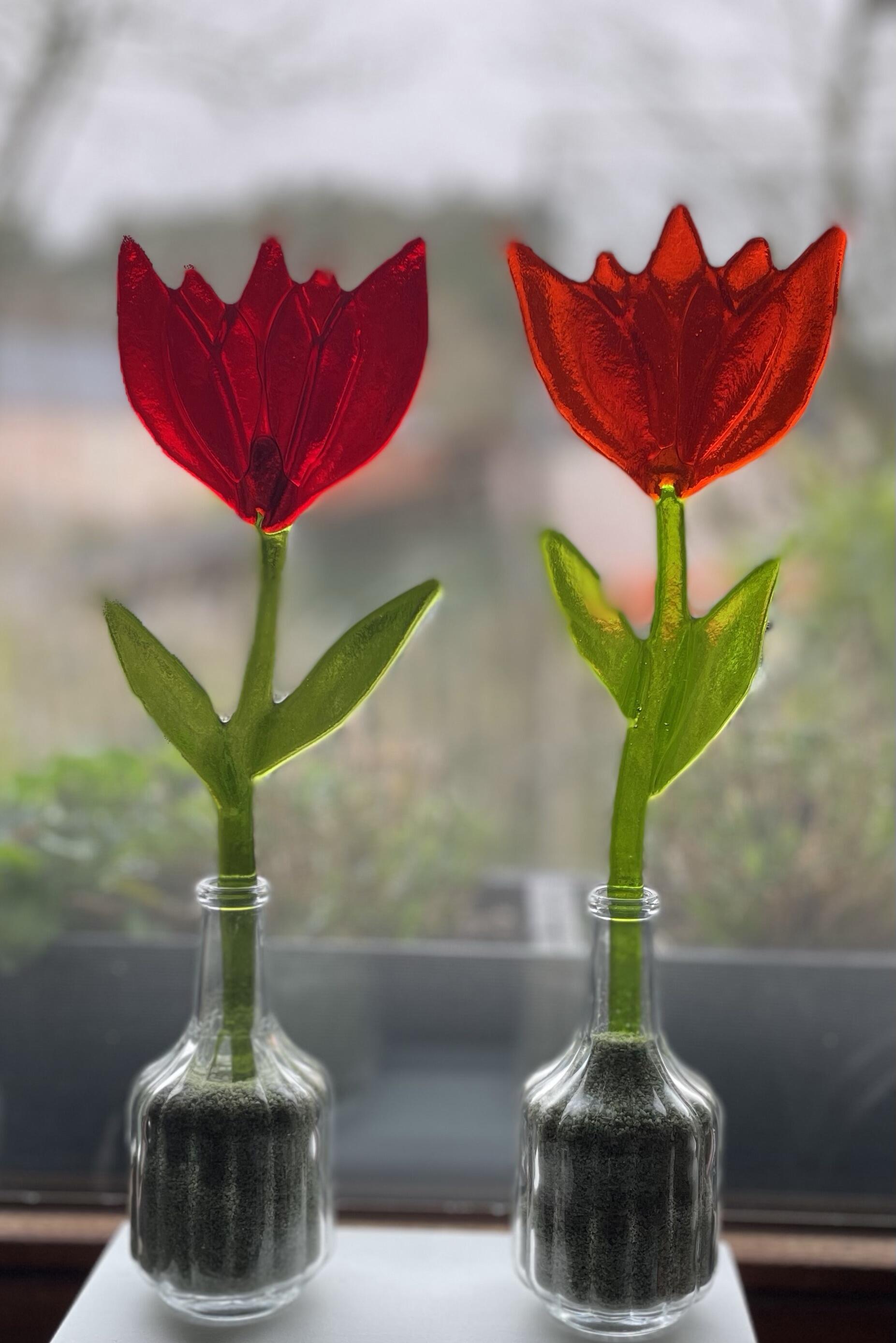 Tulipes qui ne meurent jamais, faites à la main en verre, rouge