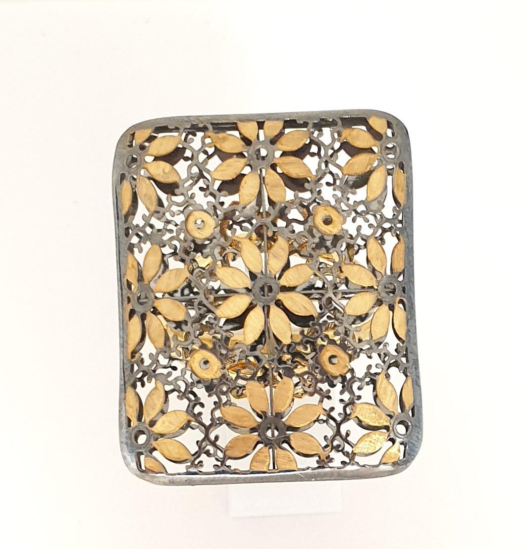 Bague décor filigrane de fleures, rectangulaire 2cm, or rhodié noir 18K et or jaune 18K