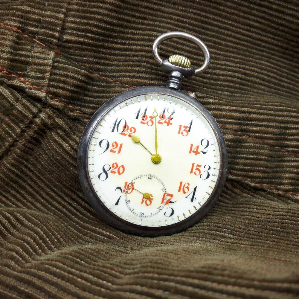 Montre de poche suisse  EDLDORADO. Boîtier en acier et cadran émaillé. Vintage vers 1913. Bon état.