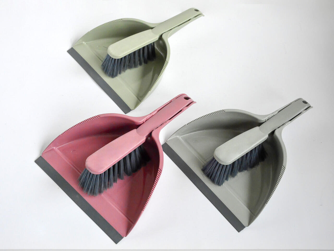 Ensemble balayette et pelle à poussière, 33 x 24 cm, 3 variantes assorties
