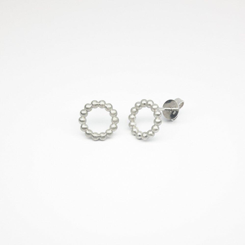 "round around", ear studs in 925 silver Ø12mm.