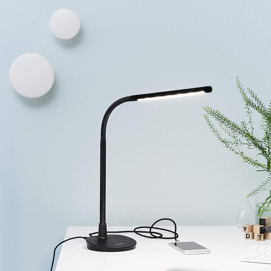 Diasonic led outlet desk lamp