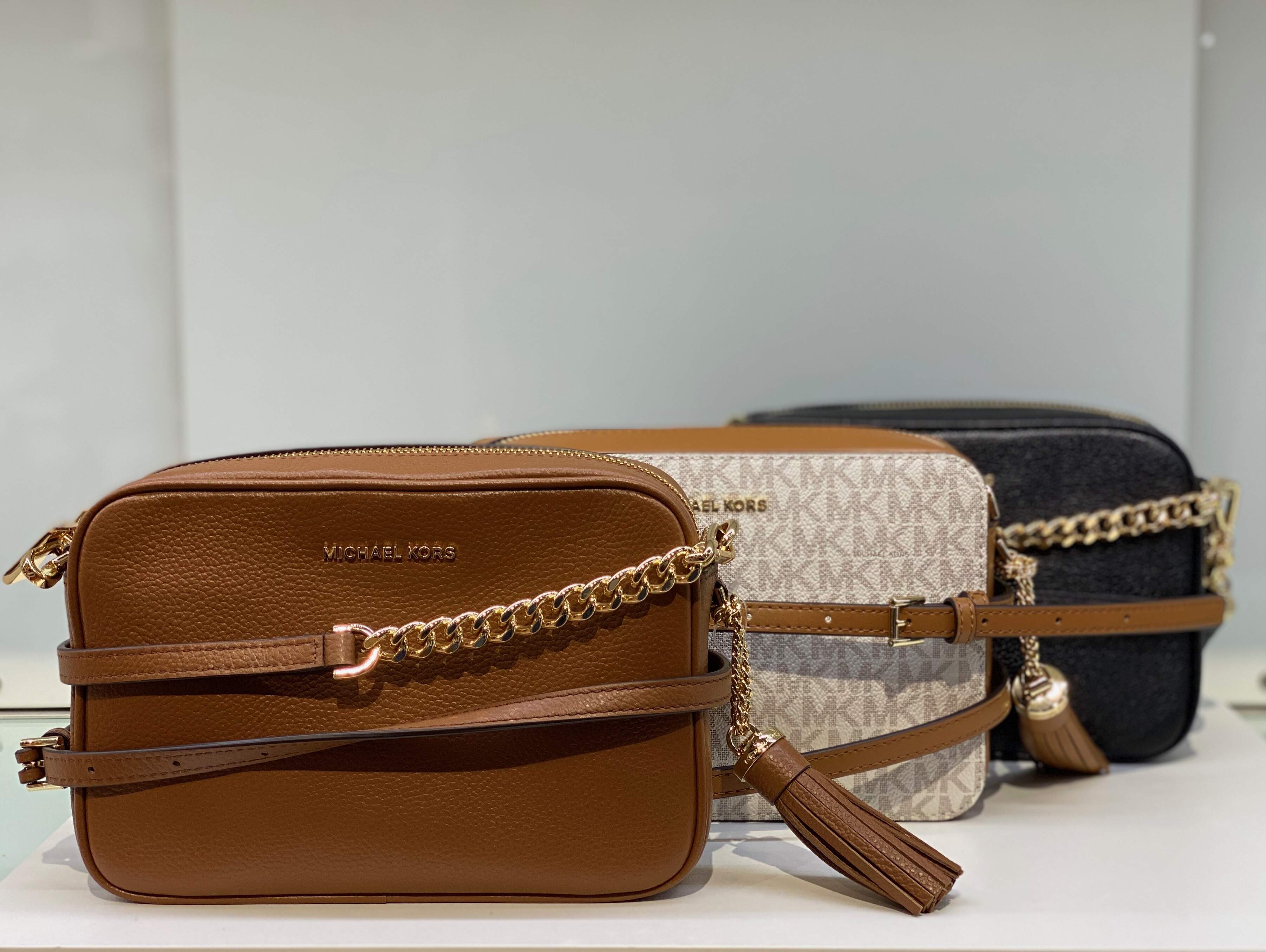 MICHAEL KORS MICHAEL KORS JET SET MD CAMERA BAG Letzshop