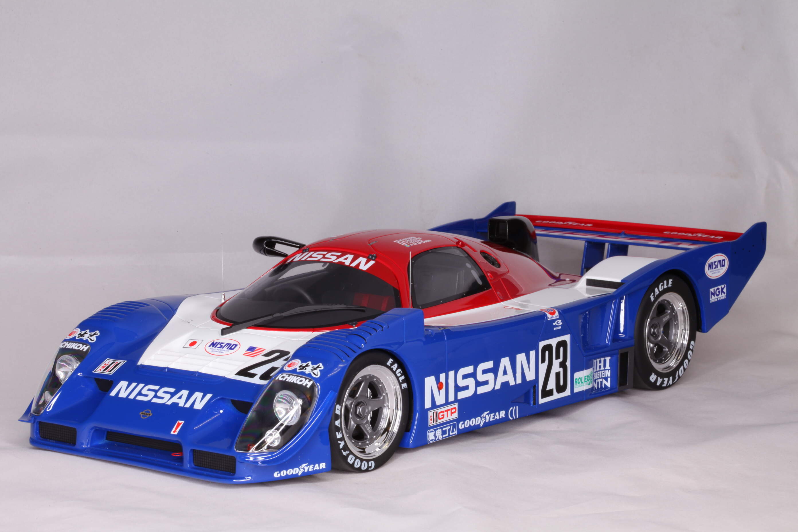 Kyosho 08666AB Nissan R91CP 24h. Daytona 1992 No.23 