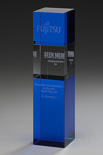 Indigo Cubix Award 79053, Crystal Indigo, 60x60x240mm inklusive Gravur und Digitaldruck