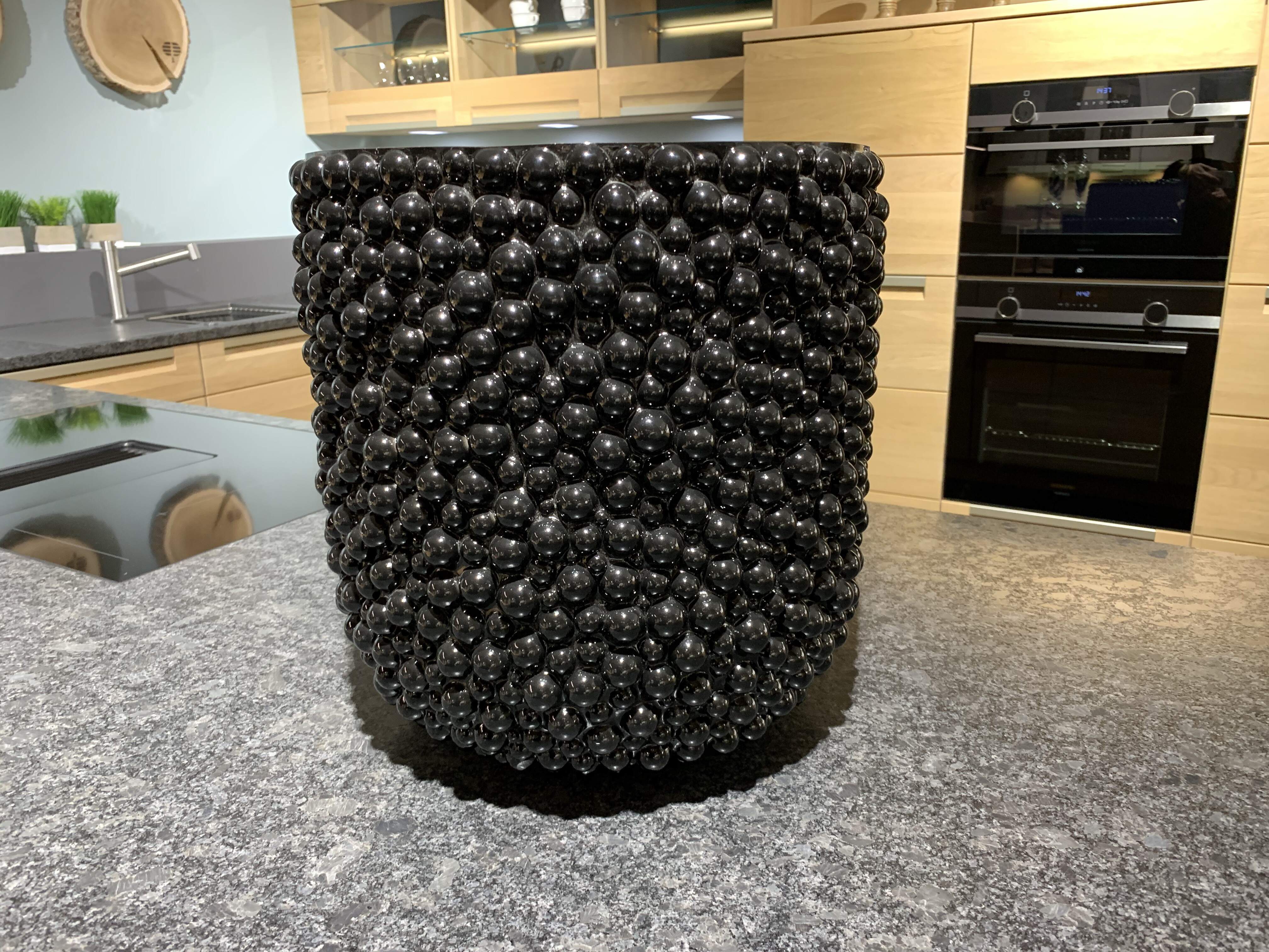 Eisleker Miwwelstrooss Blumentopf Bubble hoch