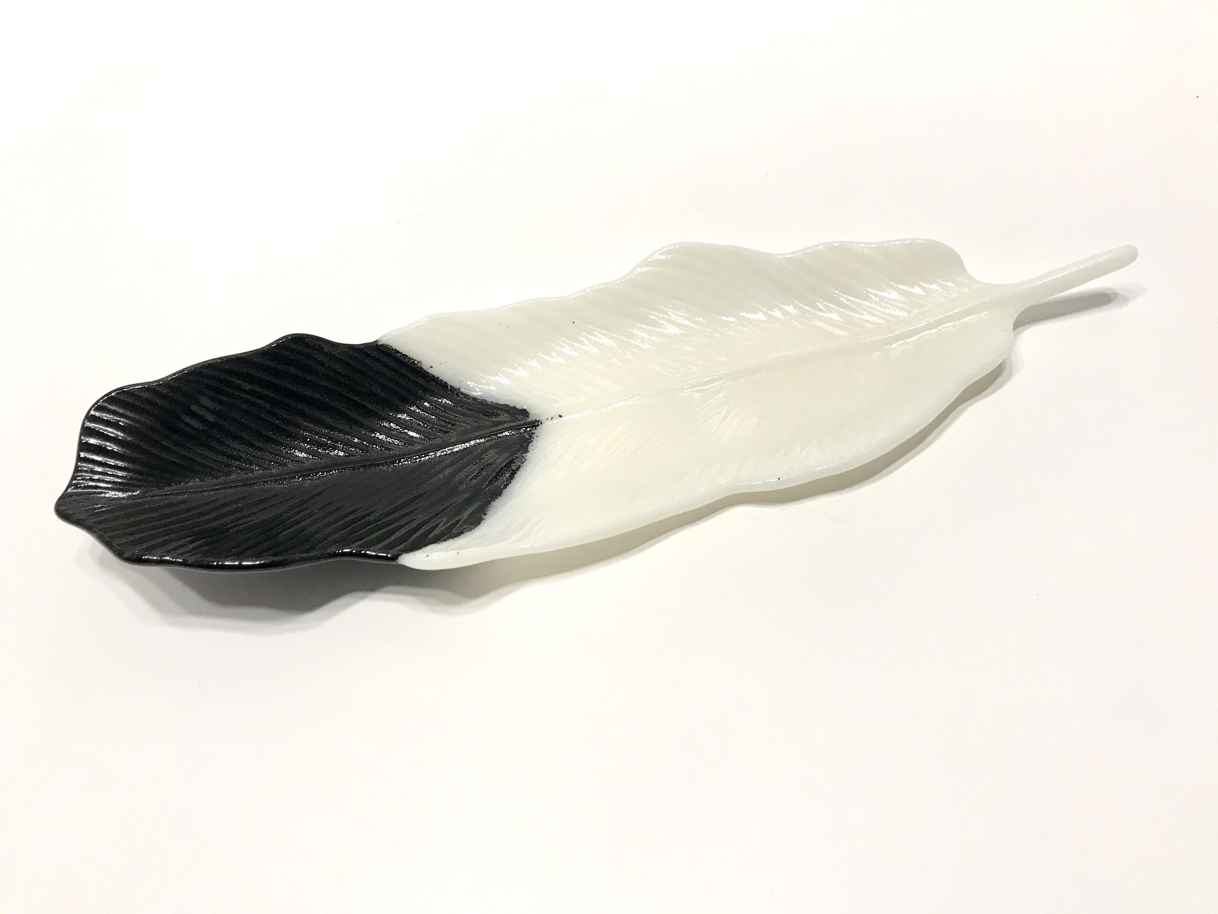 Feather - bowl made of glass, handmade 