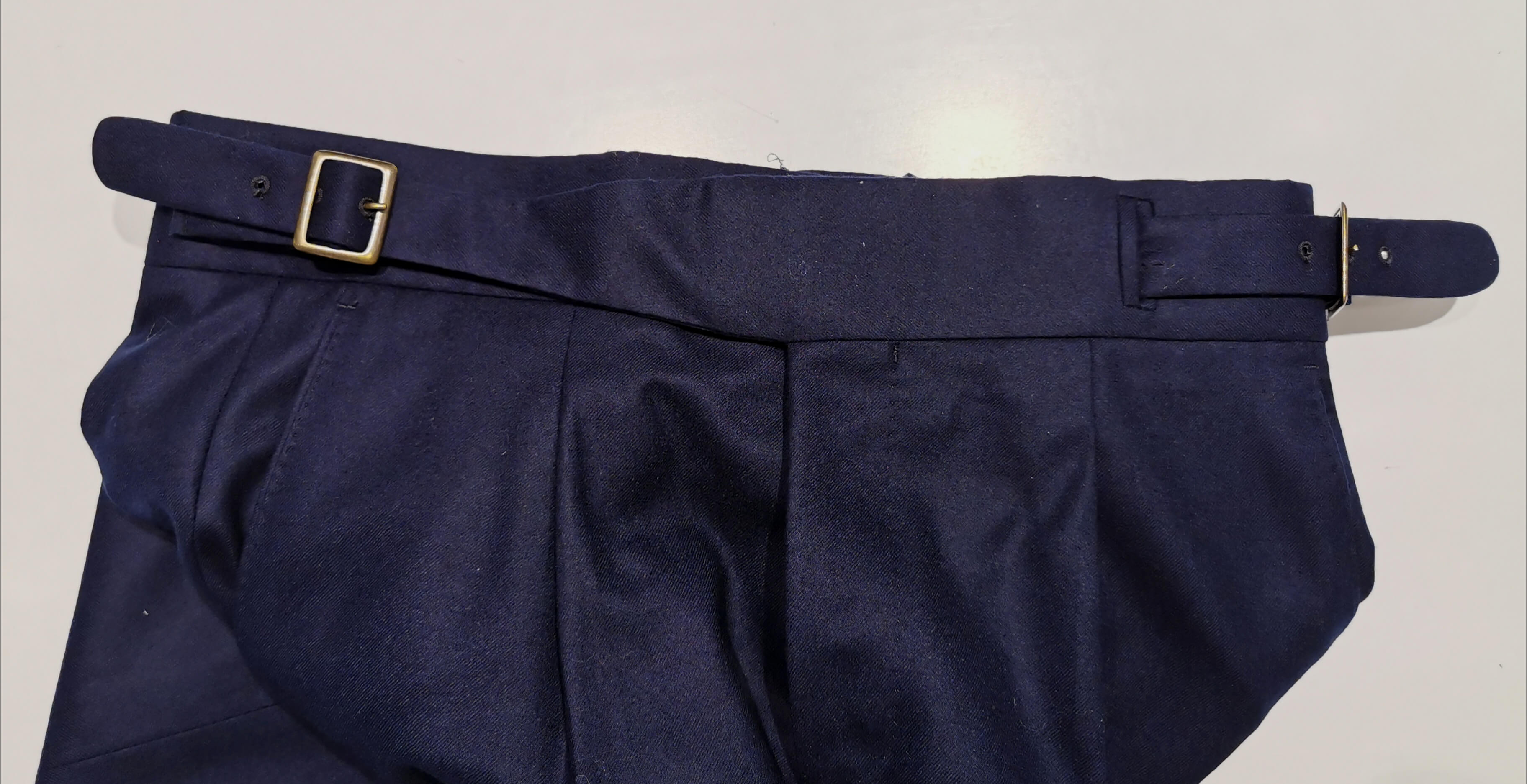 Pantalon Holland & Sherry en flanelle, t. 44