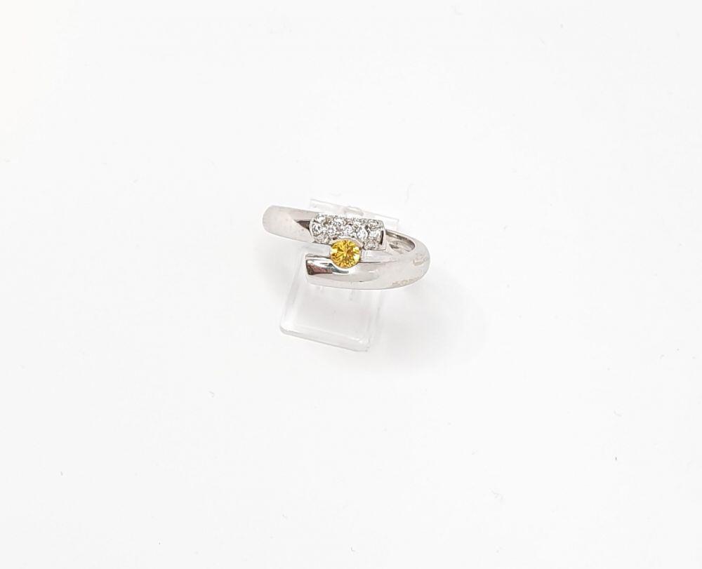 # toi &amp; moi ring in 18k white gold with 0.20ct yellow sapphire and 0.11ct natural diamonds