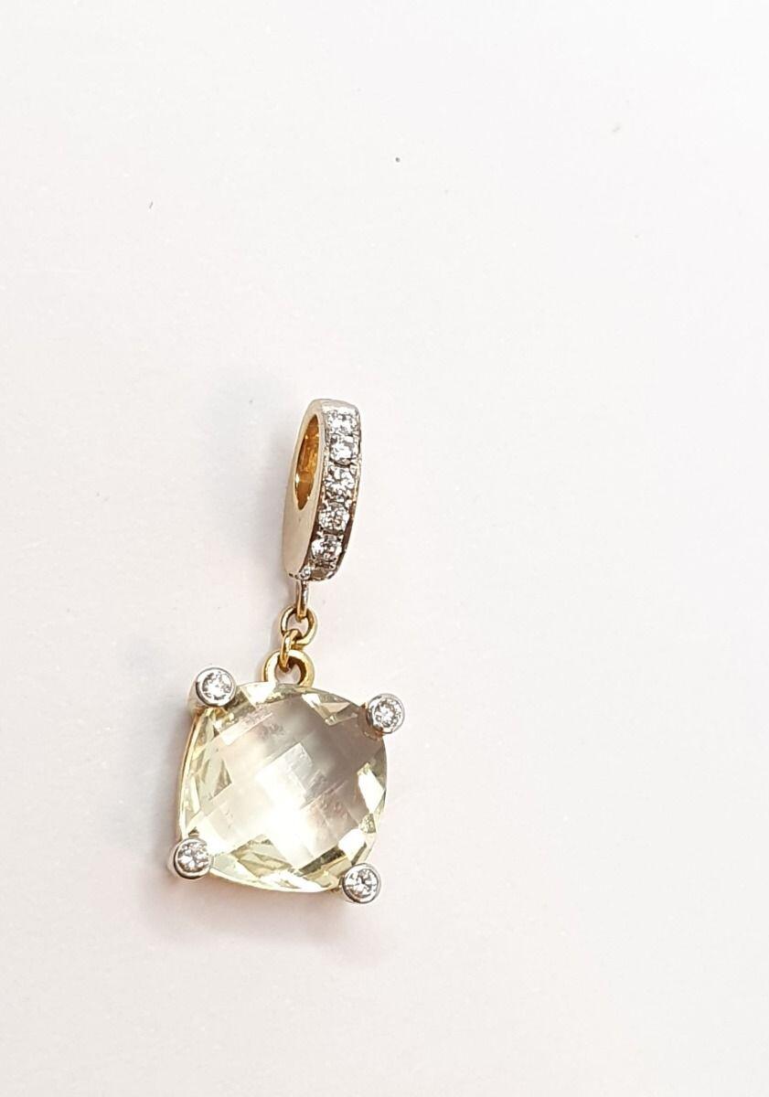 # Yellow gold pendant with quartz and 0.13ct natural diamonds