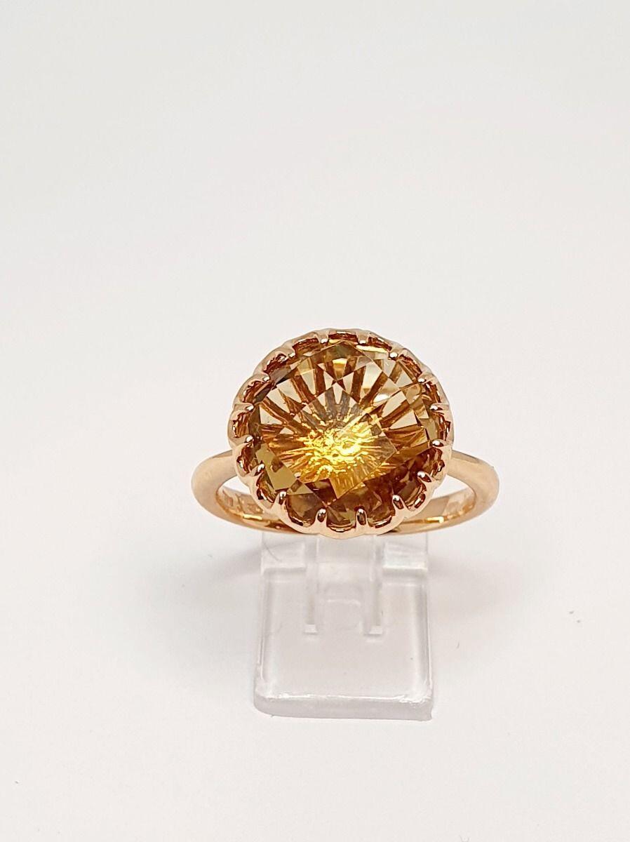 # Rose gold ring with citrine