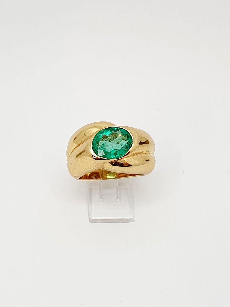 # Yellow gold ring with 2.57ct emerald