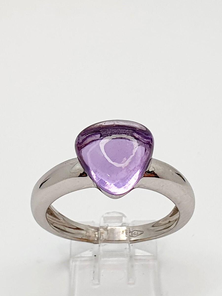 # 18K white gold ring with amethyst