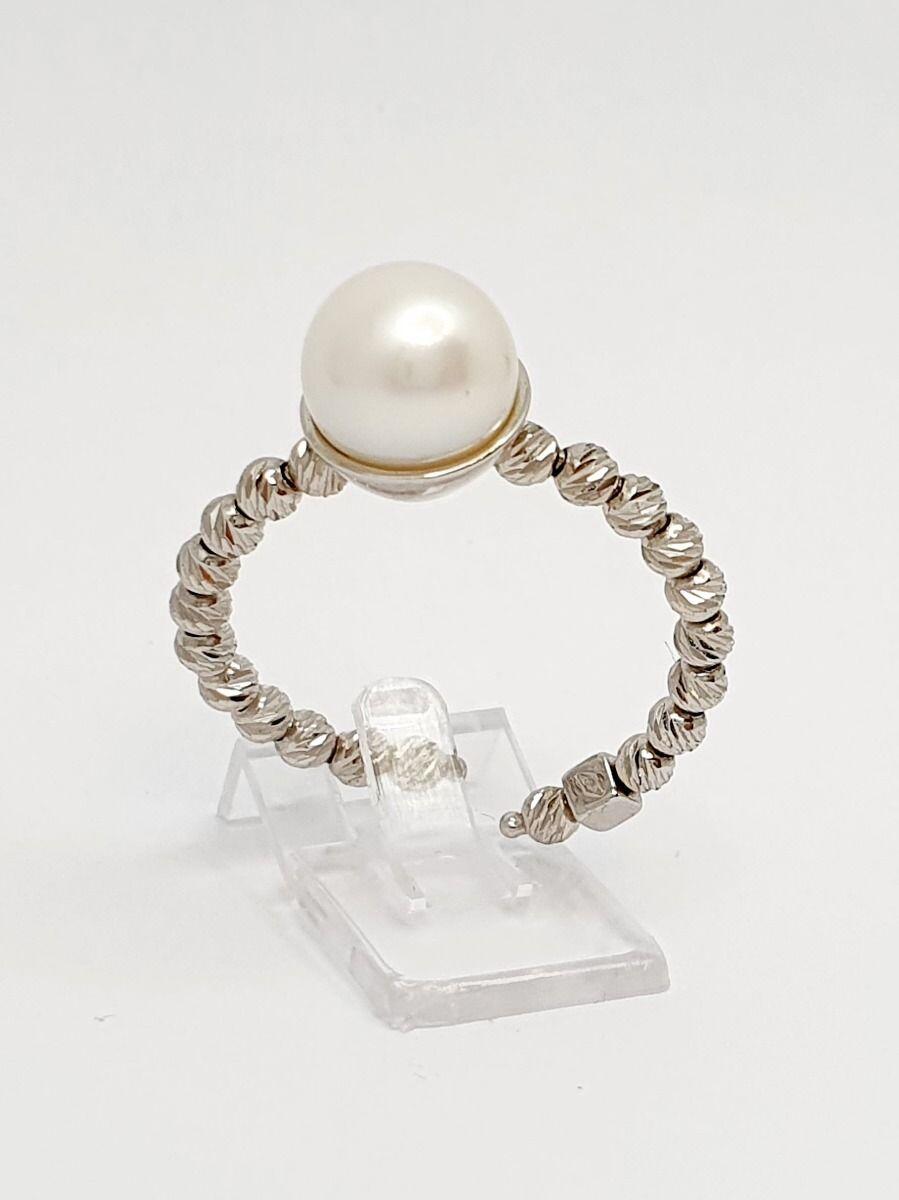 # 18K Weißgold Solitaire Ring mit Perle