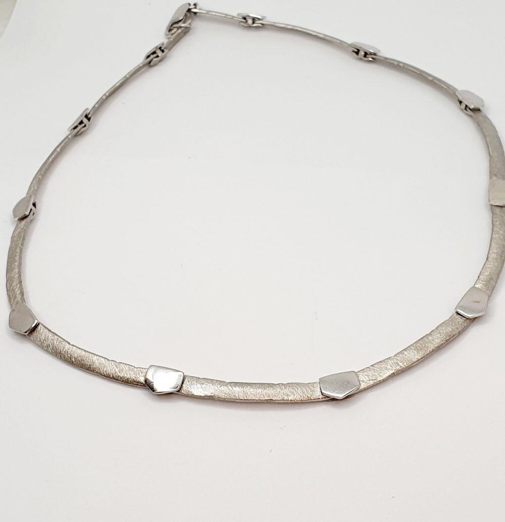 # Collier or blanc poli et matte: 649€ prix façon + 33.60gr de votre or