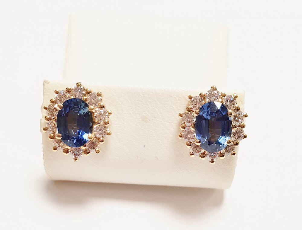 # 1.82ct sapphire and 0.26ct yellow diamond earrings