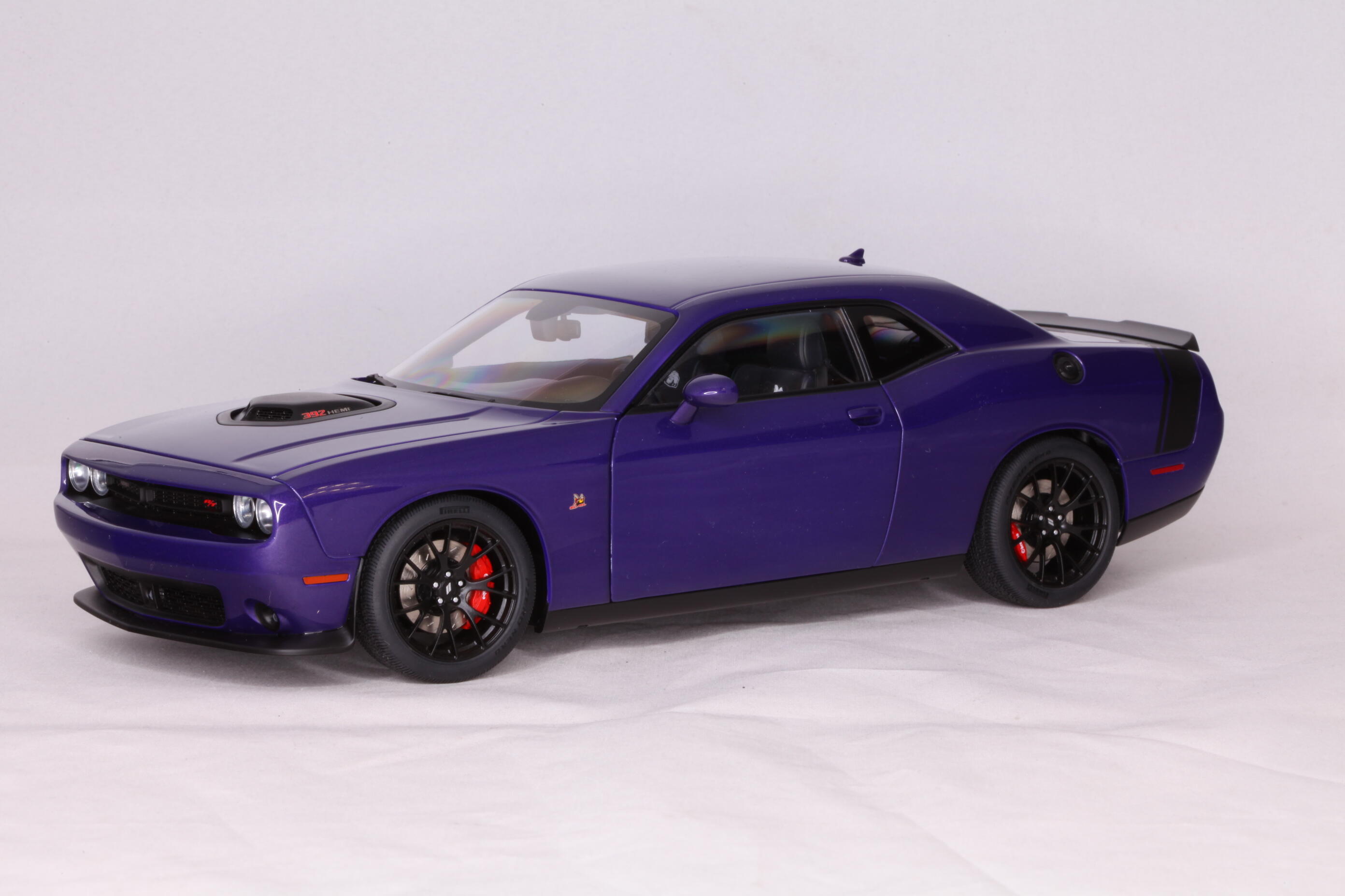 AutoArt 71744 AutoArt Dodge Challenger 392 HEMI Scat | Letzshop AutoArt 71744 AutoArt Dodge Challenger 392 HEMI Scat | Letzshop