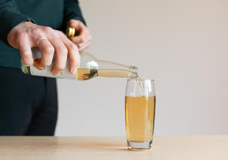 T'ees Ice Tea & Pomme d'Or Apple Juice Biekerech