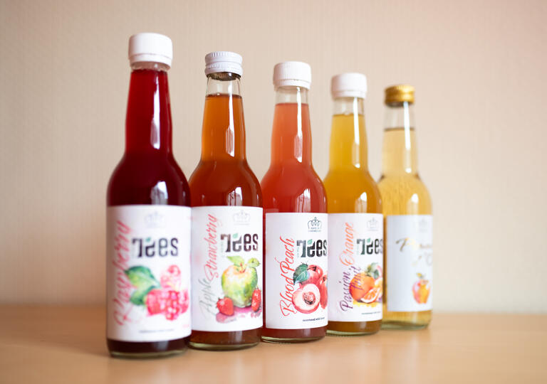 T'ees Ice Tea & Pomme d'Or Apple Juice Biekerech