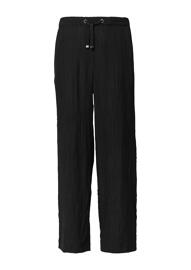 Hosen comma casual identity