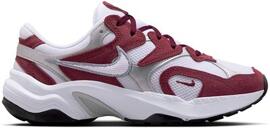 Freizeit- / Leinenschuhe NIKE