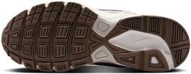 Freizeit- / Leinenschuhe NIKE