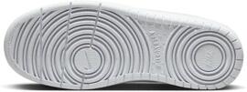 Freizeit- / Leinenschuhe NIKE