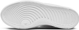 Freizeit- / Leinenschuhe NIKE